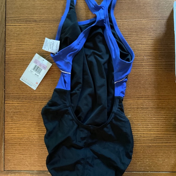 Nike Swimsuit - Picture 2 of 2